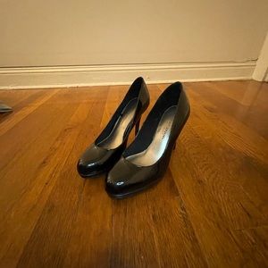 High heel black shoes